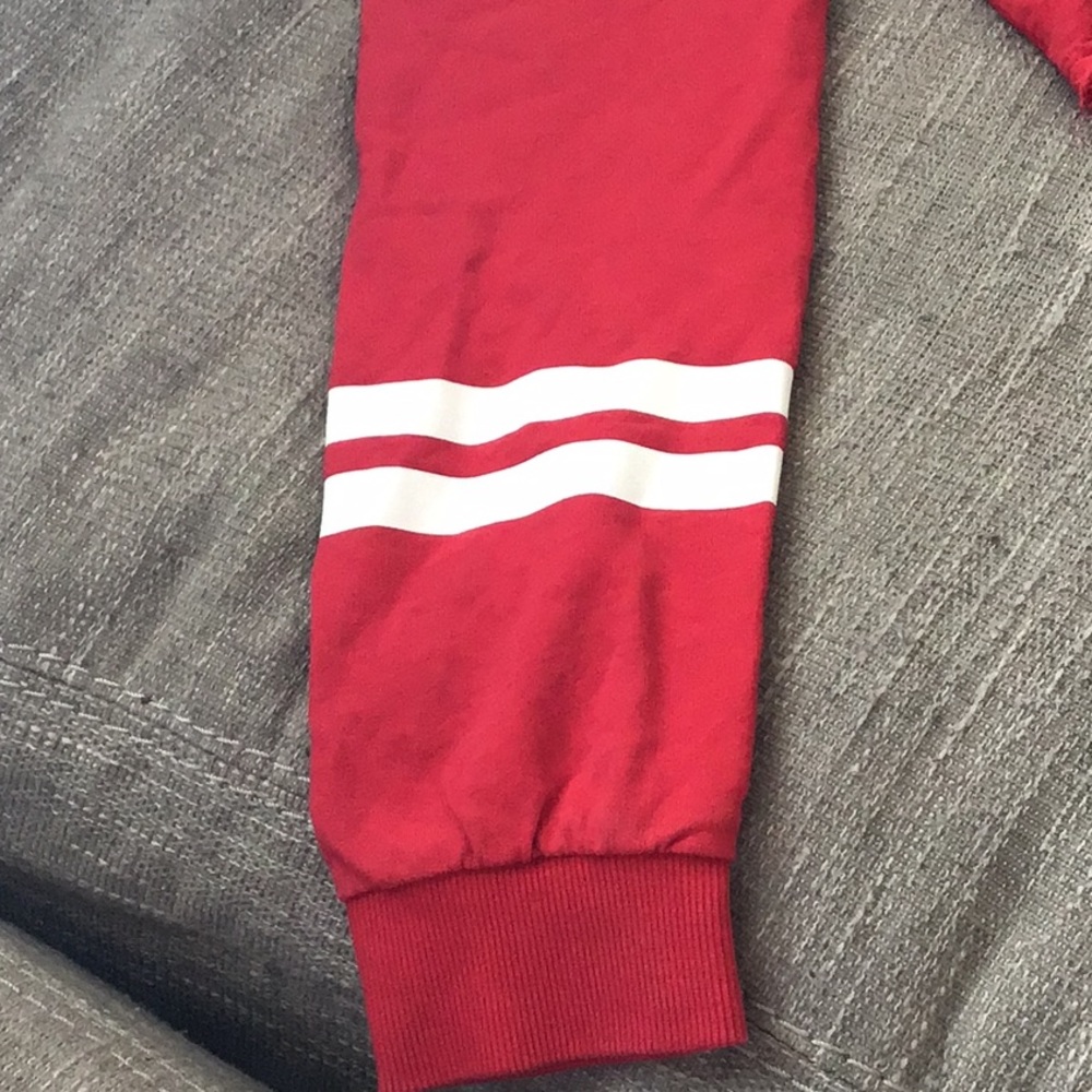 H&M sweater - Picture 2 of 4